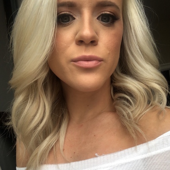 Meet your Posher, Meghan - Picture 4 of 10